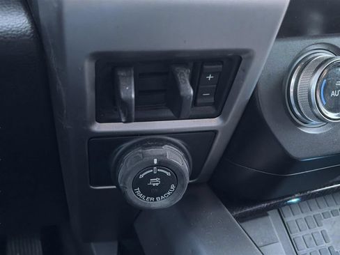 Used 2020 Ford F350 Platinum w/ FX4 Off-Road Package AWD/4WD image 14