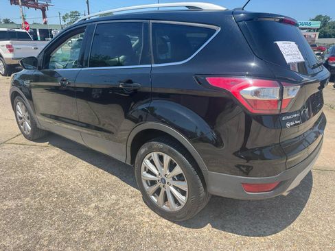 Used 2017 Ford Escape Titanium FWD image 2