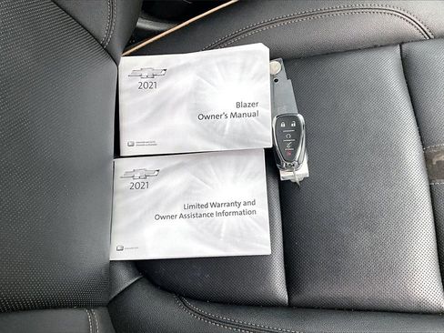 Used 2021 Chevrolet Blazer Premier w/ Driver Confidence II Package image 11