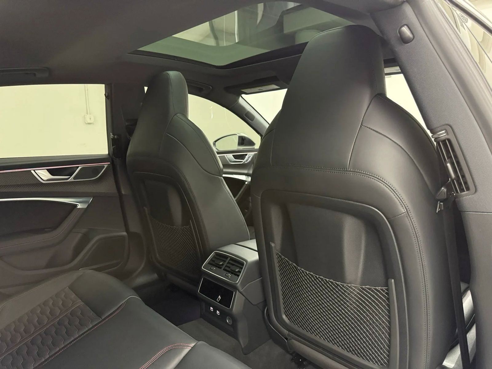 Used 2021 Audi RS 7 Sportback w/ RS 7 Executive Package AWD/4WD image 15