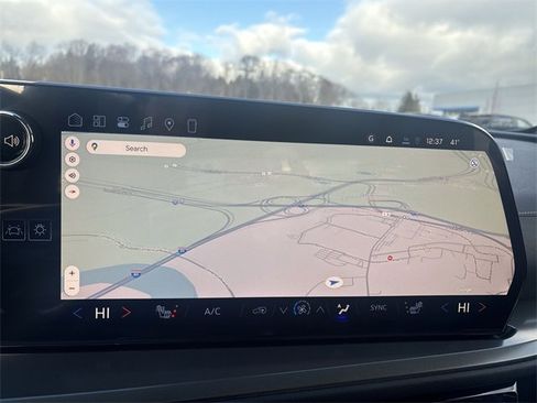 New 2026 Chevrolet Traverse LT w/ Sun and Wheel Package image 14