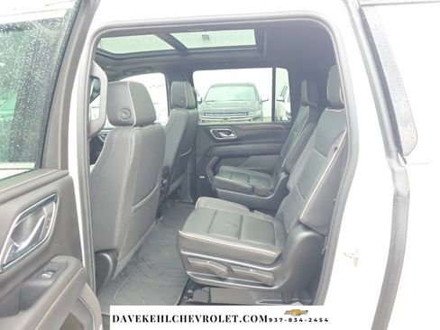 Used 2024 Chevrolet Suburban Premier AWD/4WD image 21