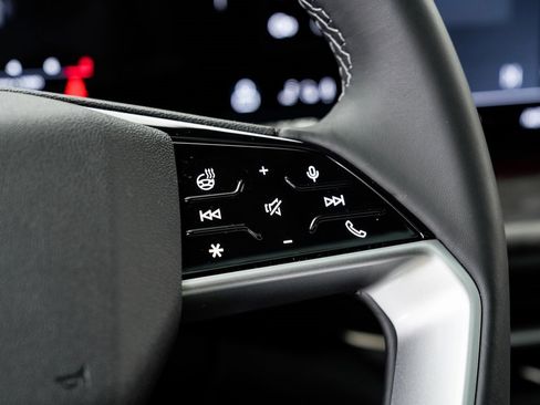 New 2025 Audi Q5 Premium Plus image 12