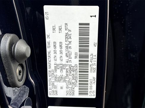 Used 2025 Toyota Tundra Limited image 36