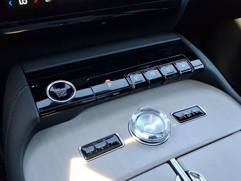 New 2025 Lincoln Navigator Reserve w/ Jet Appearance Package AWD/4WD image 22