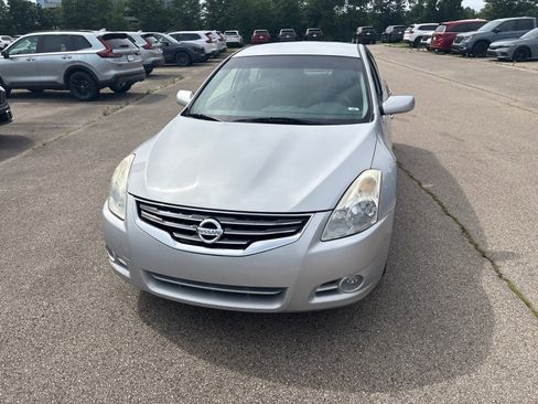 Used 2011 Nissan Altima 2.5 S FWD image 12