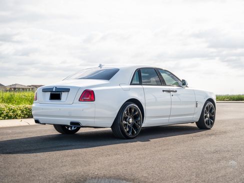 Used 2016 Rolls-Royce Ghost image 7