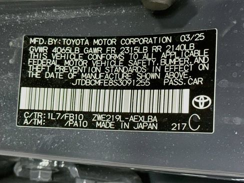 Used 2025 Toyota Corolla LE w/ LE Premium Package FWD image 33