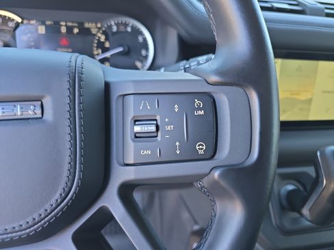 Used 2023 Land Rover Defender 110 X-Dynamic SE AWD/4WD image 31