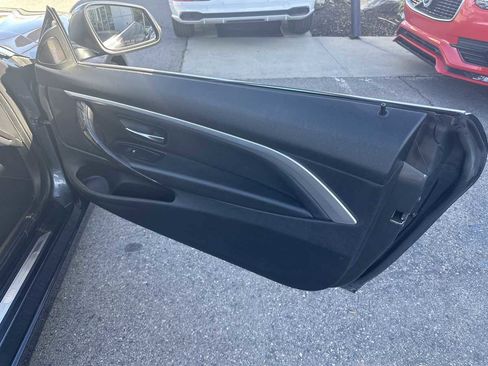 Used 2017 BMW 430i Convertible image 17