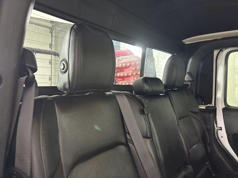 Used 2020 Jeep Gladiator Rubicon AWD/4WD image 31