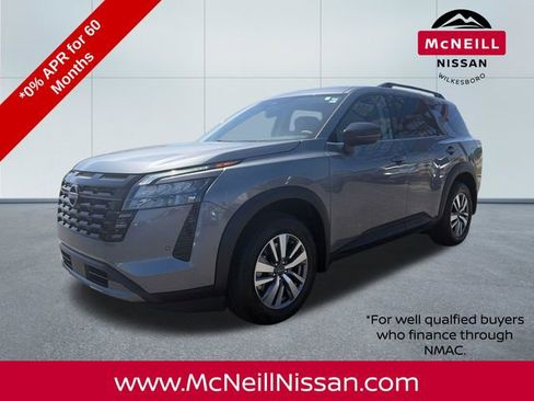 New 2026 Nissan Pathfinder SL AWD/4WD image 3