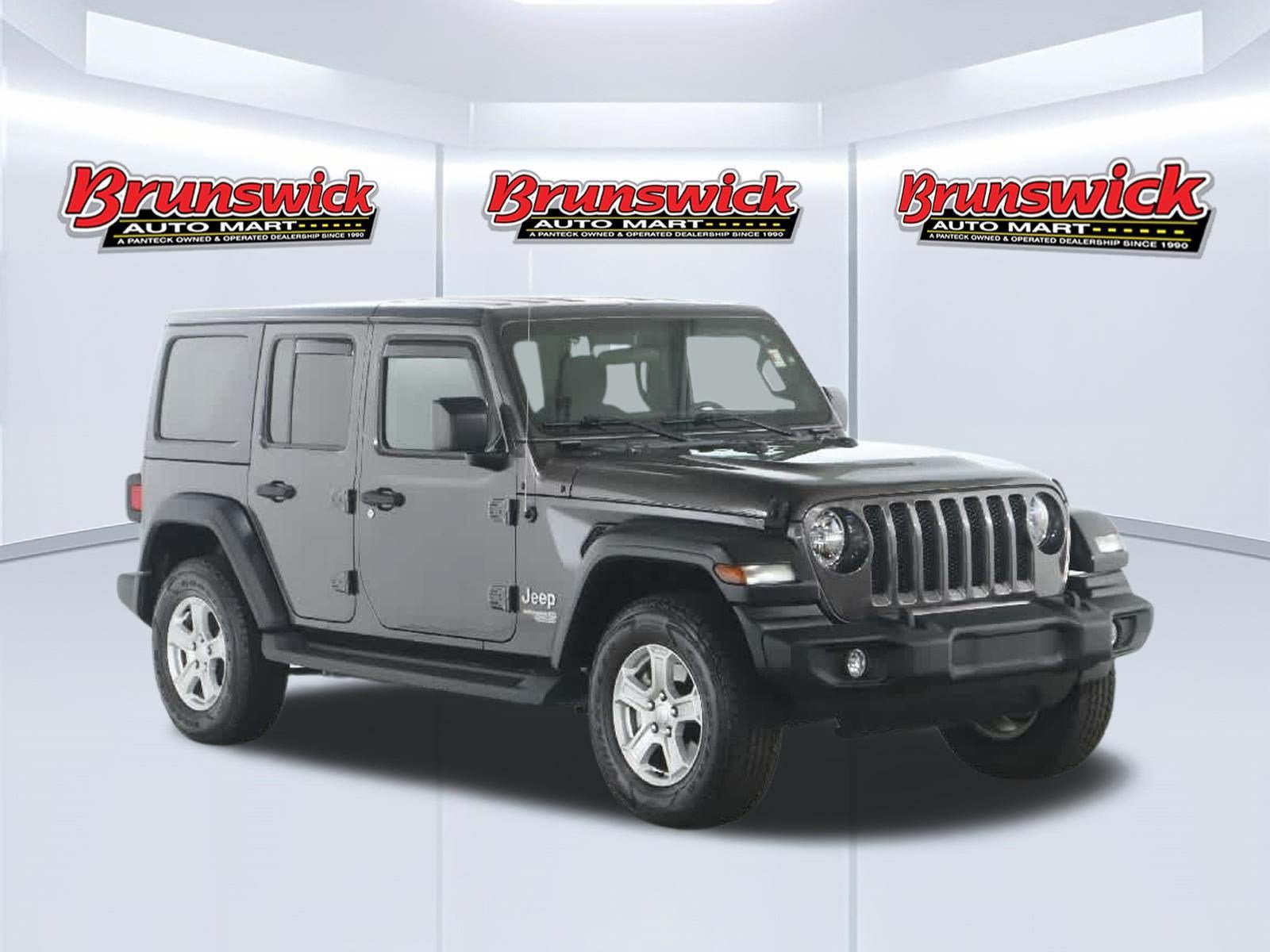 Used 2021 Jeep Wrangler Unlimited Sport AWD/4WD image 9