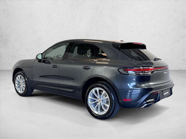 Certified 2026 Porsche Macan AWD/4WD image 3