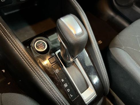 Used 2019 Nissan Kicks SV FWD image 17
