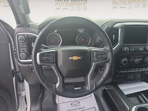 Used 2022 Chevrolet Silverado 2500 LTZ w/ LTZ Premium Package image 12