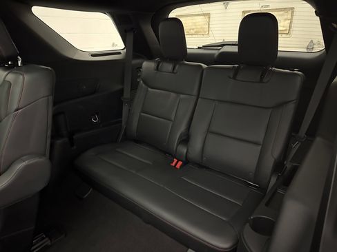 Used 2025 Ford Explorer ST image 50