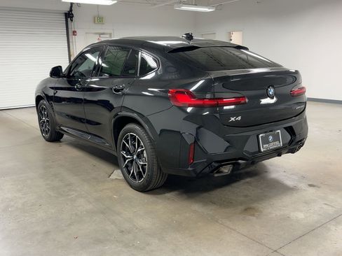Certified 2025 BMW X4 xDrive30i w/ Premium Package image 3