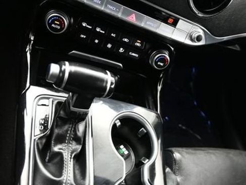 Used 2019 Kia Stinger image 30