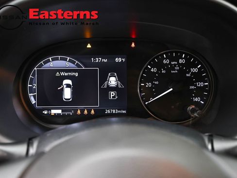 Used 2023 Nissan Kicks SR w/ SR Premium Package FWD image 17