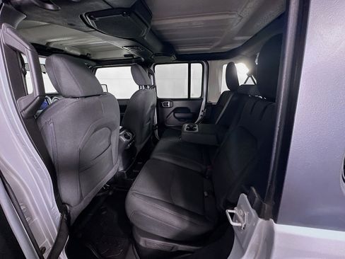 Used 2023 Jeep Wrangler Unlimited w/ Cold Weather Group image 28