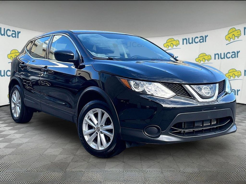 Used 2019 Nissan Rogue Sport S w/ Appearance Package AWD/4WD image 1