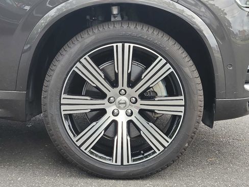 Certified 2024 Volvo XC90 T8 Ultimate w/ Protection Package Premier AWD/4WD image 8