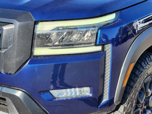 Used 2022 Nissan Frontier PRO-4X w/ Pro-4X Premium Package image 11