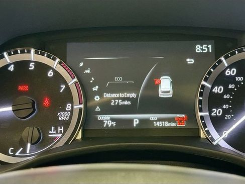 Certified 2025 Toyota Highlander XLE FWD image 10