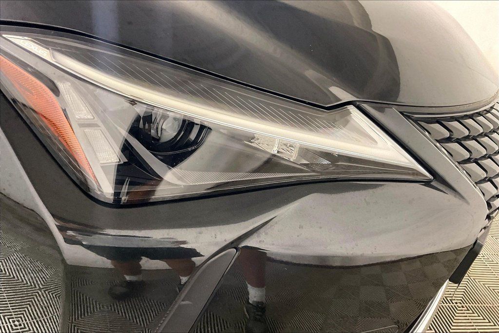 Used 2024 Lexus UX 250h FWD w/ Premium Package image 27