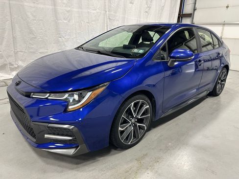 Used 2021 Toyota Corolla SE w/ SE Premium Package FWD image 3