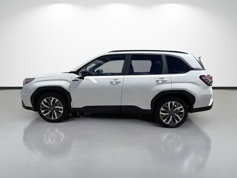 Used 2025 Subaru Forester Touring image 6
