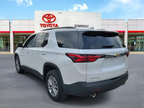 Used 2023 Chevrolet Traverse LT image 4