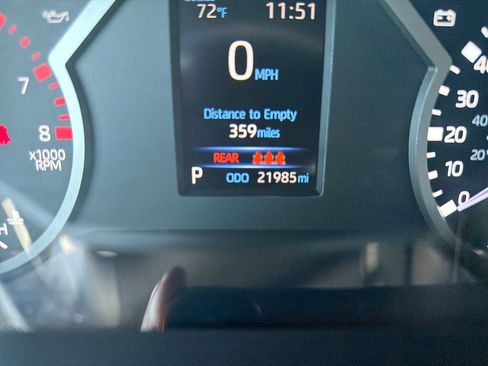 Used 2025 Toyota Tundra SR5 w/ SR5 Convenience Package AWD/4WD image 17