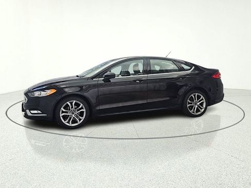Used 2017 Ford Fusion SE w/ Equipment Group 201A AWD/4WD image 4
