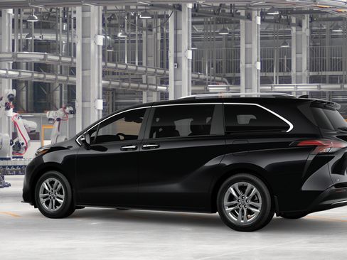 New 2026 Toyota Sienna Limited FWD image 5