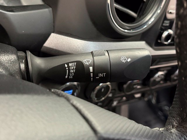 Used 2023 Toyota Tacoma TRD Sport w/ Technology Package AWD/4WD image 17
