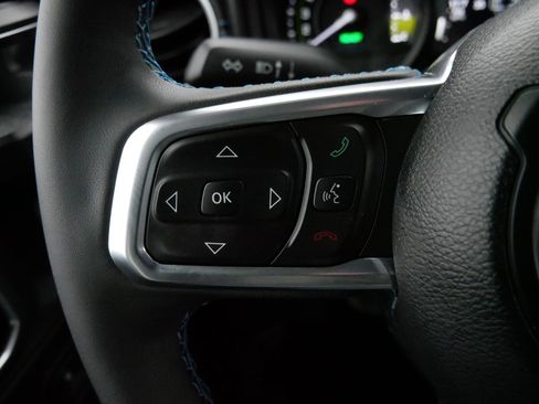 Used 2024 Jeep Wrangler High Altitude image 26