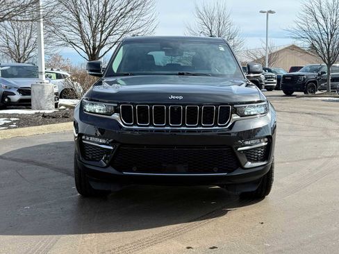 Certified 2024 Jeep Grand Cherokee Limited w/ Luxury Tech Group II AWD/4WD image 2