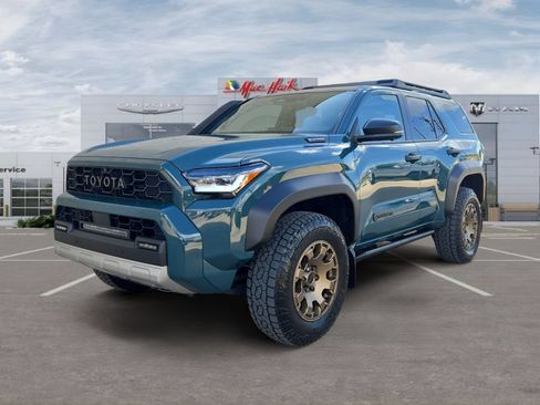 Used 2025 Toyota 4Runner Trailhunter AWD/4WD image 1