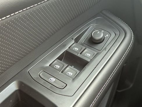 New 2026 Volkswagen Atlas Cross Sport SEL R-Line image 25