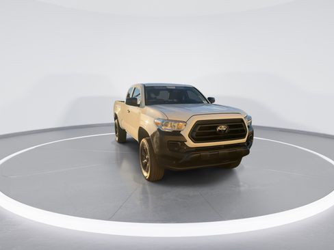 Used 2022 Toyota Tacoma SR image 2