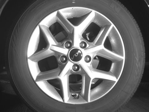 Used 2025 Kia Soul LX w/ LX Technology Package FWD image 17