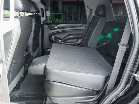 Used 2019 Chevrolet Tahoe LT w/ LT Midnight Edition RWD image 43