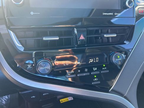 Used 2022 Toyota Camry XSE image 39