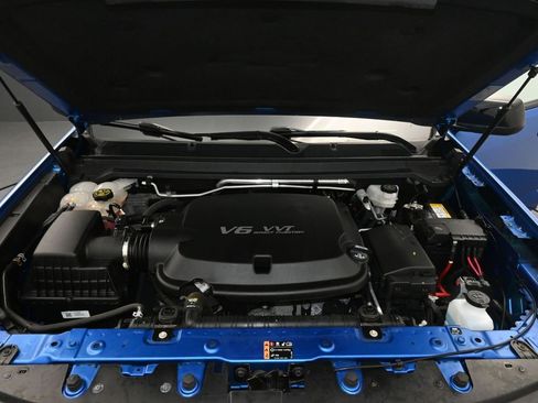 Used 2022 Chevrolet Colorado Z71 image 12