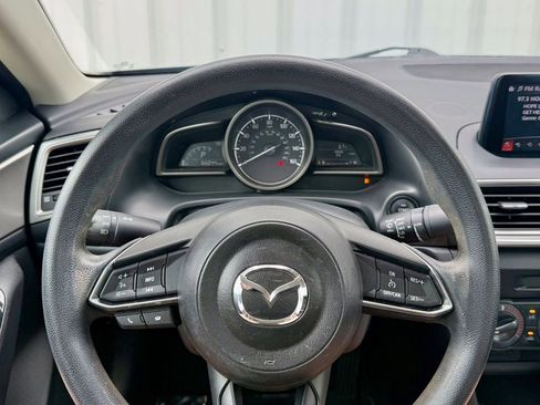 Used 2018 MAZDA MAZDA3 Sport FWD image 23