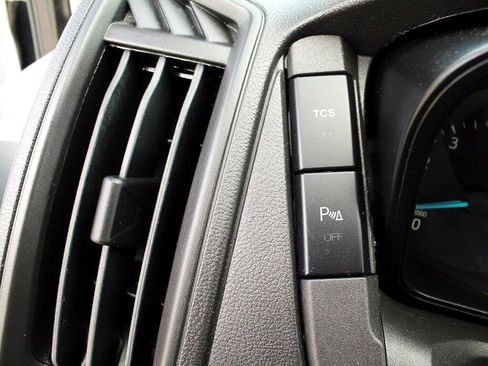 Used 2019 Ford Transit 150 XLT image 24