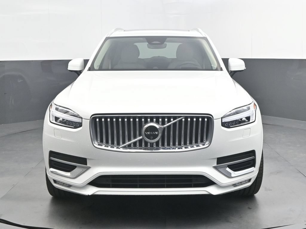Certified 2024 Volvo XC90 B6 Ultimate w/ Lounge Package AWD/4WD image 10