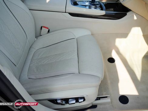 Used 2016 BMW 750i xDrive AWD/4WD image 31